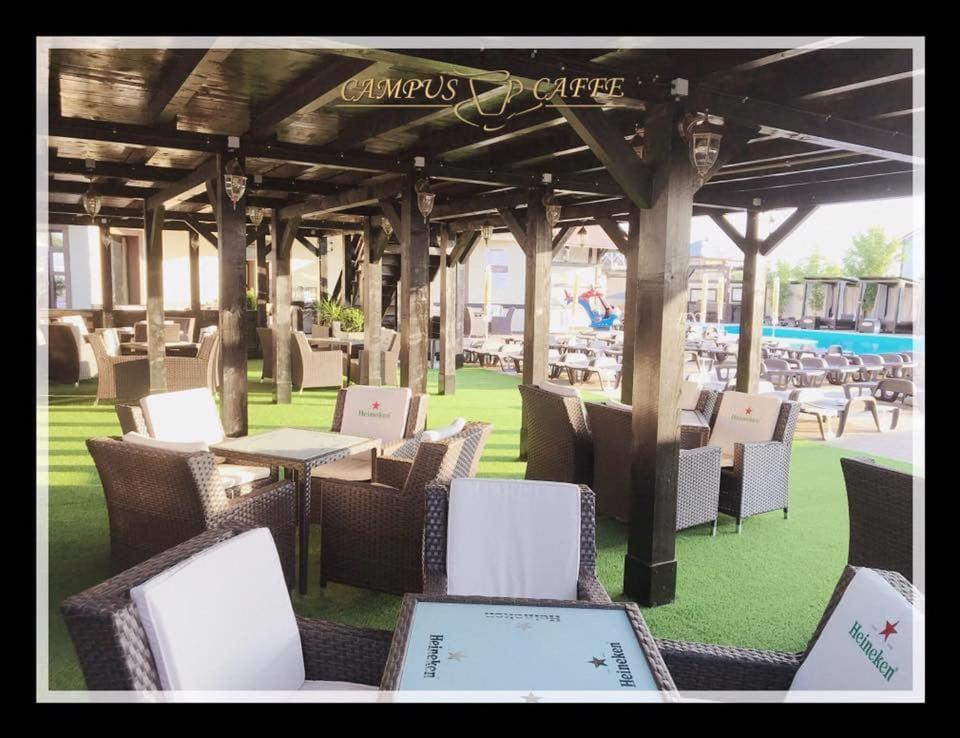 Campus Caffe Mansion Hotel Buzau Exterior photo